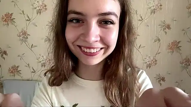 Snapshot of enchantedbeauty chatting on 06/06/26, 09:58 enchantedbeauty online show from 06/06/26, 09:58