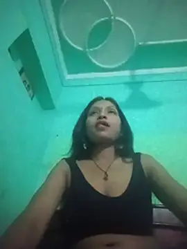 Snapshot of kajal_jain00 chatting on 06/08/26, 12:16 kajal jain00 online show from 06/08/26, 12:16
