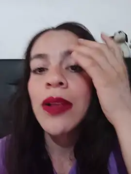 Snapshot of shaira_white chatting on 06/07/26, 01:59 shaira white online show from 06/07/26, 01:59