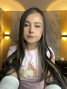 Tinakitten online show from 06/07/26, 11:47