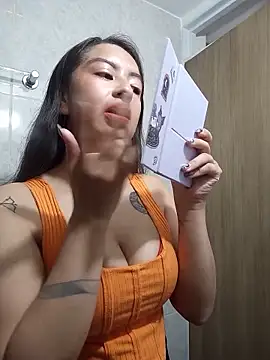 Shannel 72 online show from 06/06/26, 07:51