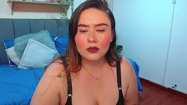 Snapshot of Khalia_ chatting on 06/16/26, 07:38 Khalia online show from 06/16/26, 07:38