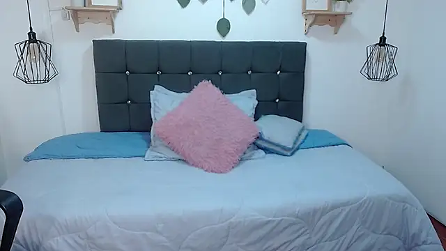 Snapshot of Khalia_ chatting on 07/08/26, 07:29 Khalia online show from 07/08/26, 07:29