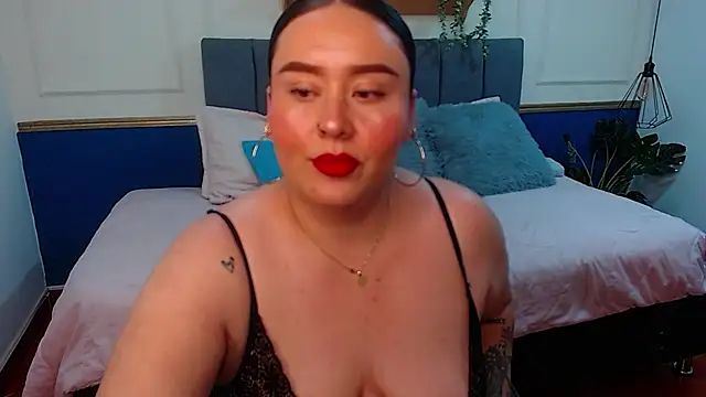 Snapshot of Khalia_ chatting on 07/22/26, 07:27 Khalia online show from 07/22/26, 07:27