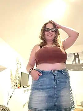 Snapshot of Minette_ chatting on 06/07/26, 02:48 Minette online show from 06/07/26, 02:48