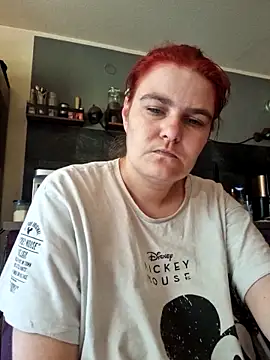 GoldenWifee online show from 06/19/26, 05:12