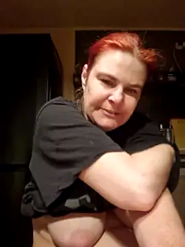 GoldenWifee online show from 07/15/26, 04:18
