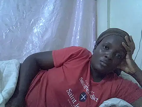 Hot-Zelinda online show from 07/13/26, 07:05