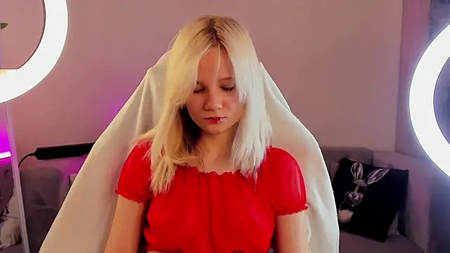 Bunny Elsy online show from 06/11/26, 11:08