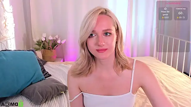 Snapshot of Chloe-Deccer chatting on 07/11/26, 02:58 Chloe-Deccer online show from 07/11/26, 02:58