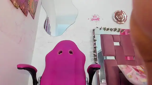 sofiaa cardenas online show from 07/17/26, 10:00