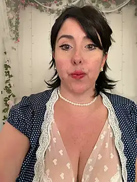 juliee1979 online show from 07/09/26, 05:39