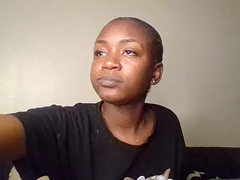 Snapshot of Lill_Miss chatting on 06/20/26, 09:17 Lill Miss online show from 06/20/26, 09:17