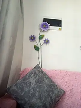 Mia Hony online show from 07/13/26, 07:27