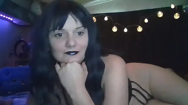 RedRideher23 online show from 06/08/26, 07:58