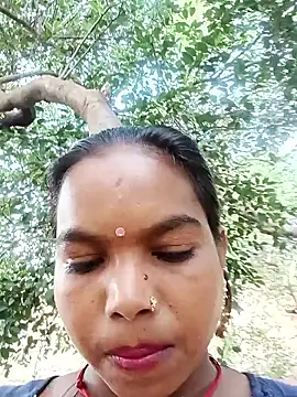 Snapshot of Nirmla_khan chatting on 06/23/26, 02:31 Nirmla khan online show from 06/23/26, 02:31