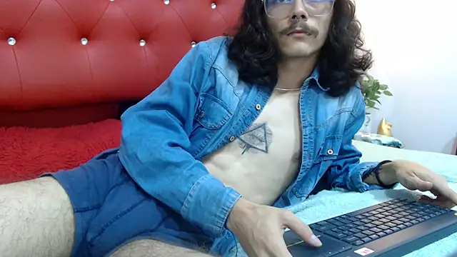 bigcock robert online show from 06/18/26, 07:29