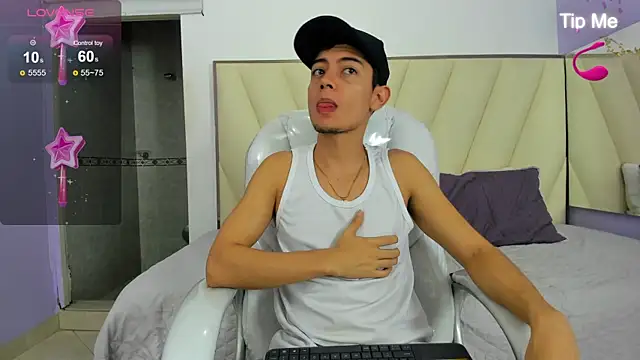 Snapshot of Ethan12_ chatting on 07/23/26, 03:15 Ethan12 online show from 07/23/26, 03:15