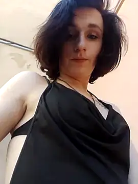 MickeQuinee online show from 07/18/26, 11:03