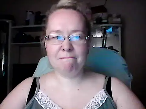 Viola27 online show from 06/11/26, 04:49