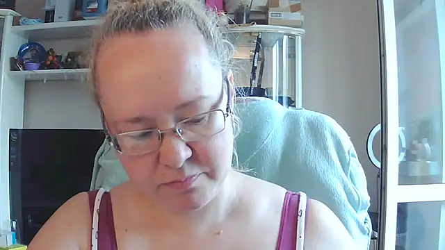 Viola27 online show from 07/17/26, 07:15