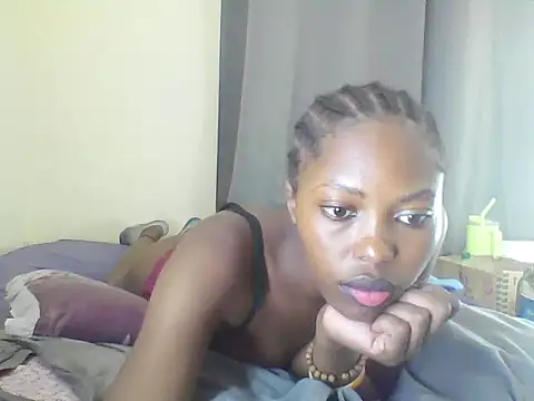 Snapshot of skylerviky chatting on 06/08/26, 02:39 skylerviky online show from 06/08/26, 02:39