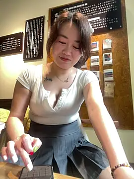 mollymm online show from 07/15/26, 08:41