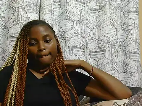 Snapshot of tamdiva1 chatting on 06/13/26, 02:48 tamdiva1 online show from 06/13/26, 02:48