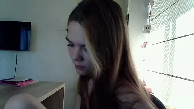 AvrilGillig online show from 07/24/26, 04:32