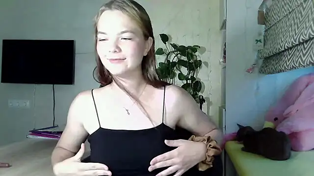 AvrilGillig online show from 07/26/26, 04:14