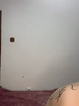 Snapshot of FlirtySophiaa chatting on 06/07/26, 05:27 FlirtySophiaa online show from 06/07/26, 05:27