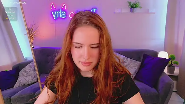 Snapshot of ChloeAster chatting on 06/14/26, 01:35 ChloeAster online show from 06/14/26, 01:35