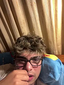 ElMen0r06 online show from 06/11/26, 03:48