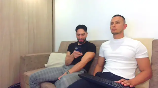 Snapshot of TheLatinBoyfriends chatting on 08/02/26, 12:53 TheLatinBoyfriends online show from 08/02/26, 12:53