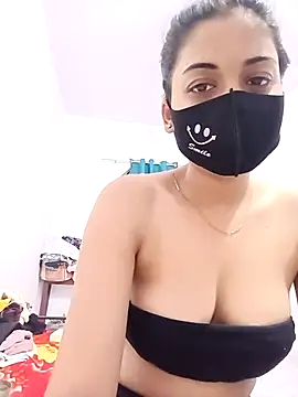 Snapshot of Sapna-p chatting on 07/13/26, 03:37 Sapna-p online show from 07/13/26, 03:37