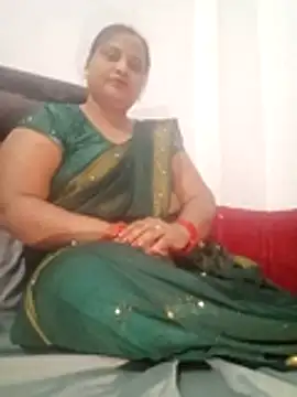 Snapshot of Hottie_riya01 chatting on 06/10/26, 08:35 Hottie riya01 online show from 06/10/26, 08:35