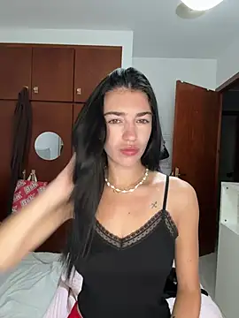 Snapshot of adrianaasoler chatting on 06/10/26, 08:24 adrianaasoler online show from 06/10/26, 08:24