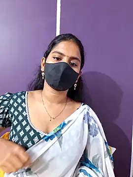 Clara-Lilly online show from 06/12/26, 06:45