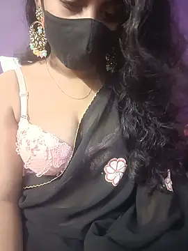 Clara-Lilly online show from 07/18/26, 07:34