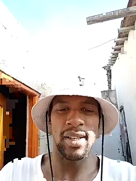 Snapshot of momokante chatting on 06/10/26, 12:15 momokante online show from 06/10/26, 12:15