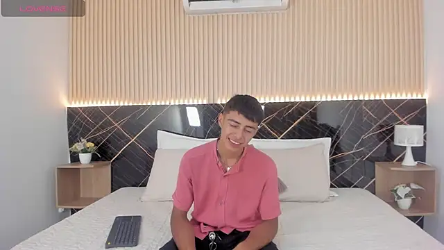 Bruno fox online show from 07/10/26, 07:16