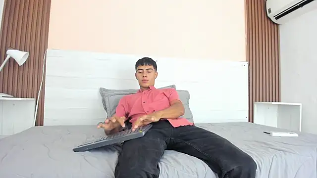 Bruno fox online show from 07/24/26, 08:07