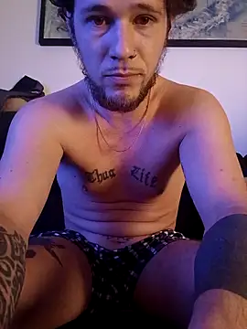 Snapshot of hornyguy_vienna chatting on 06/11/26, 07:06 hornyguy vienna online show from 06/11/26, 07:06
