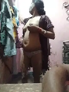House girl22 online show from 07/03/26, 04:57