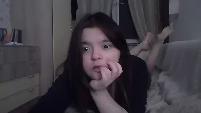 Snapshot of ZeldaSayre_ chatting on 07/06/26, 11:18 ZeldaSayre online show from 07/06/26, 11:18