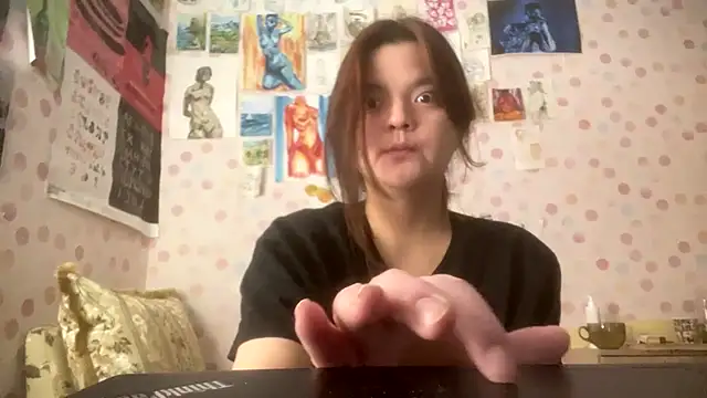 Snapshot of ZeldaSayre_ chatting on 08/05/26, 12:35 ZeldaSayre online show from 08/05/26, 12:35