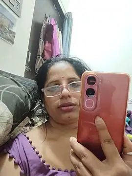 Snapshot of SWEETY01990 chatting on 07/16/26, 05:41 SWEETY01990 online show from 07/16/26, 05:41