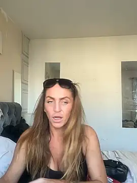 GIJANE88 online show from 06/18/26, 06:12