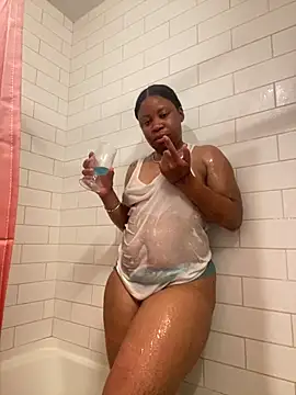 Snapshot of CurvyBabe1989 chatting on 06/12/26, 01:15 CurvyBabe1989 online show from 06/12/26, 01:15