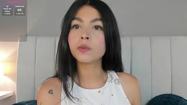 Snapshot of Kylie_Mckenzie chatting on 07/22/26, 02:31 Kylie Mckenzie online show from 07/22/26, 02:31
